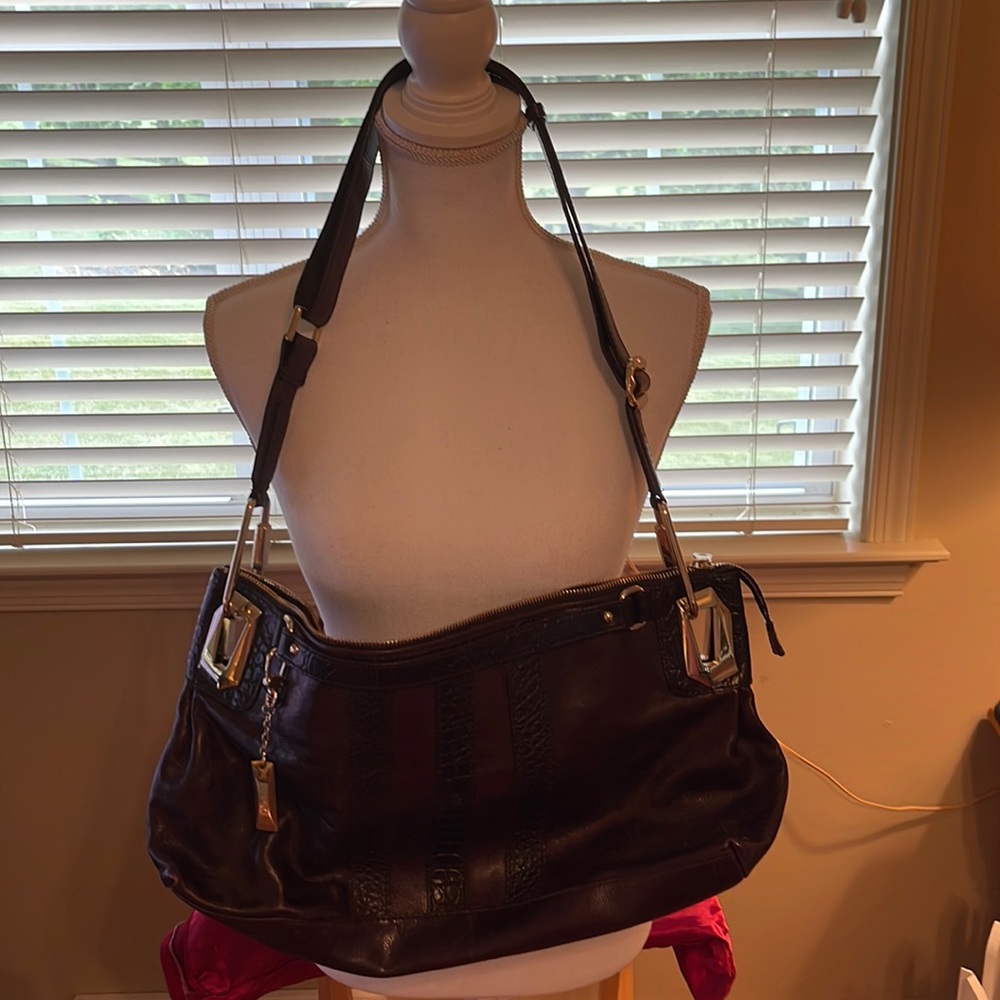 DKNY shoulder bag, Large and very spacious call